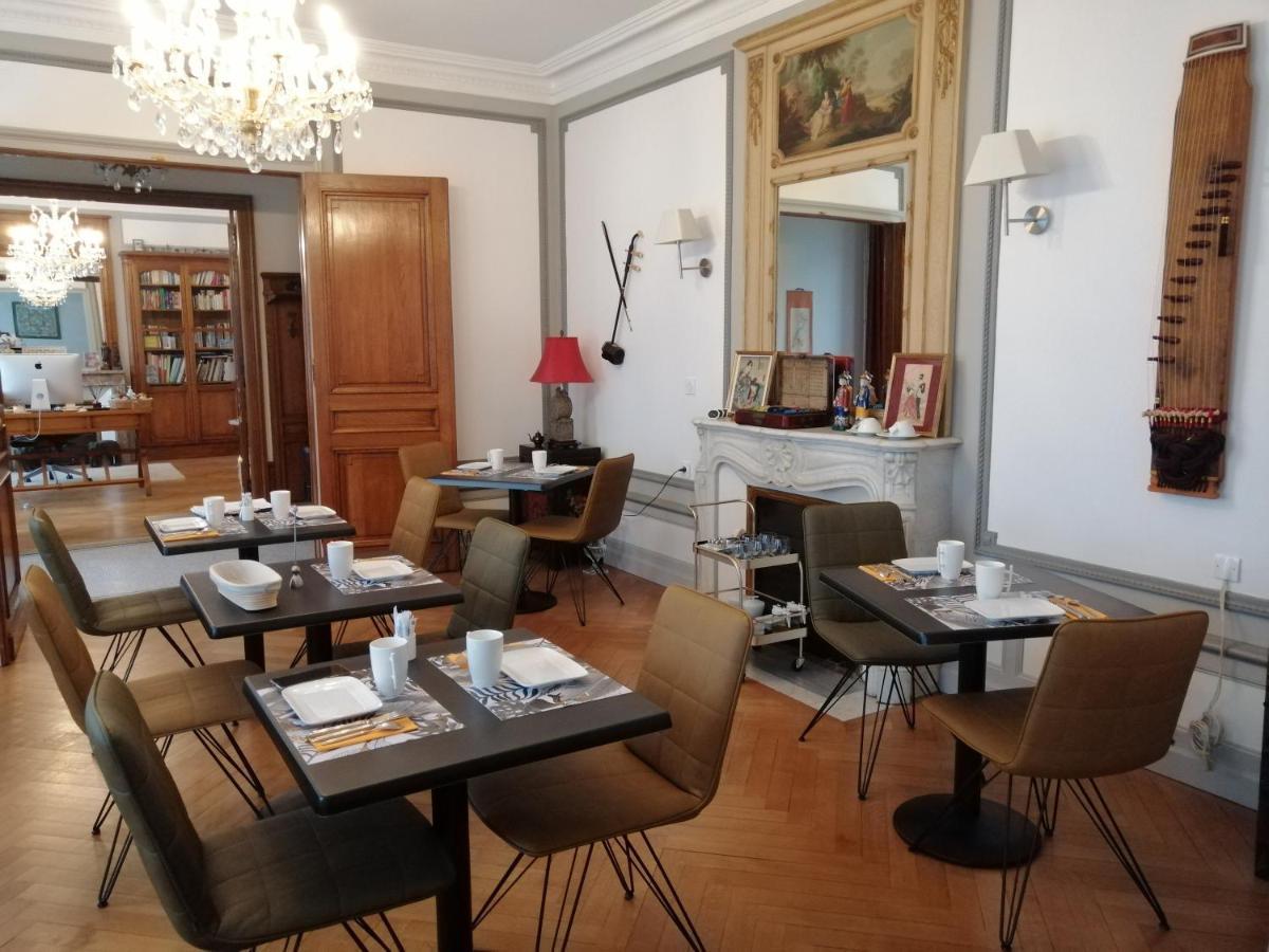 נבר Chambres D'Hotes De Luxe Cote Parc-Cote Jardin Avec Parking Prive Gratuit מראה חיצוני תמונה