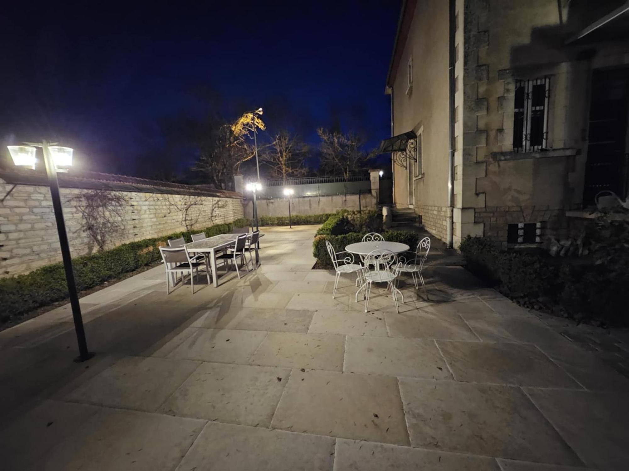 נבר Chambres D'Hotes De Luxe Cote Parc-Cote Jardin Avec Parking Prive Gratuit מראה חיצוני תמונה