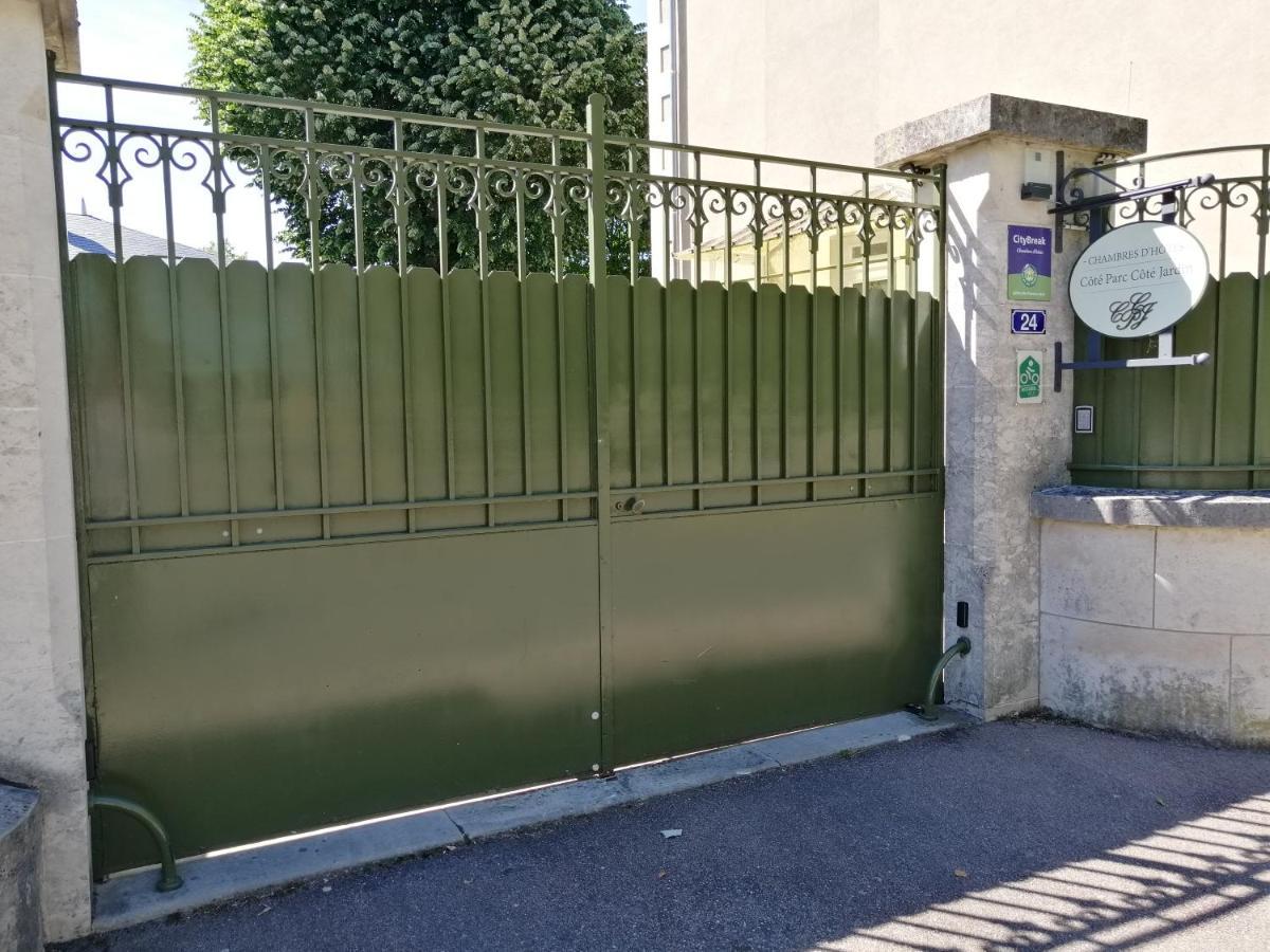 נבר Chambres D'Hotes De Luxe Cote Parc-Cote Jardin Avec Parking Prive Gratuit מראה חיצוני תמונה